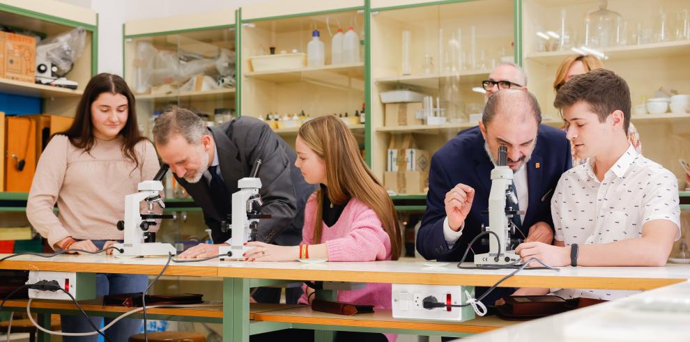 El IES Ramón y Cajal de #Zaragoza recibe el Premio Escuela del año 2021 de la Fundación Princesa de Girona por su modelo inclusivo y de integración
