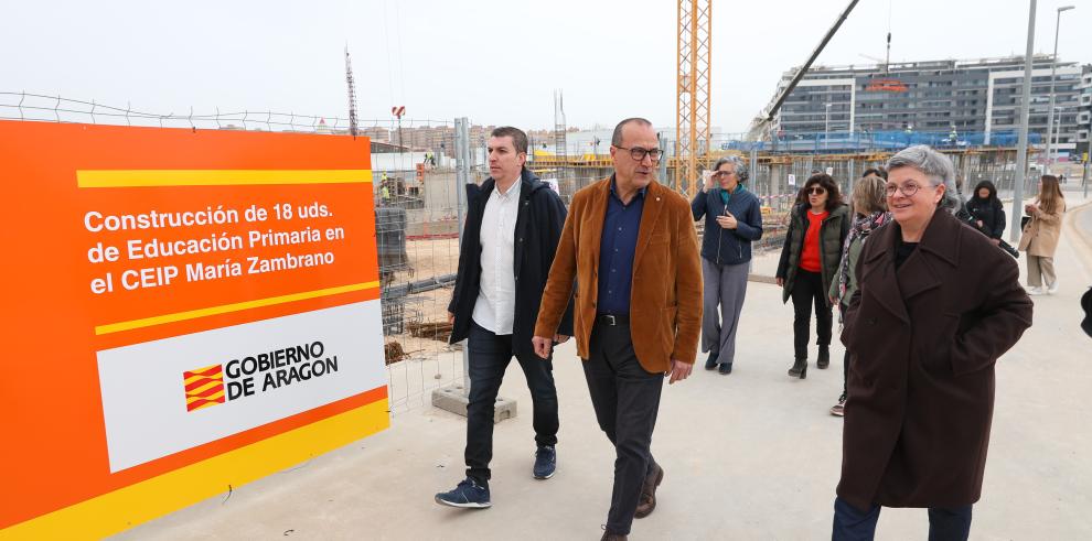 Felipe Faci visita el CEIP María Zambrano