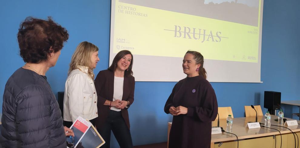 María Goikoetxea, en la presentación de la exposición 'Brujas', de Judith Prat, en el Centro de Historias de Zaragoza
