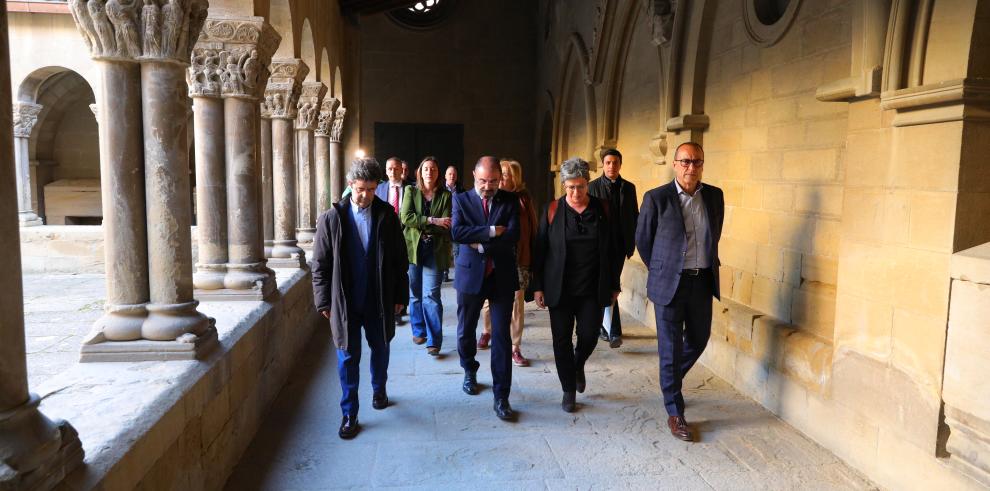 Lambán visita las obras de San Pedro el Viejo y el Círculo Católico