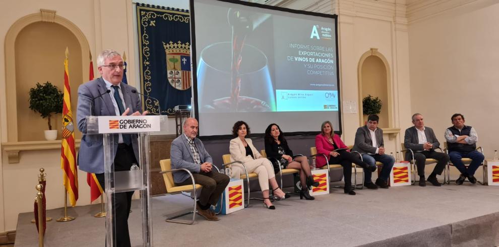 El consejero Olona ha clausurado la jornada en la sala Goya.
