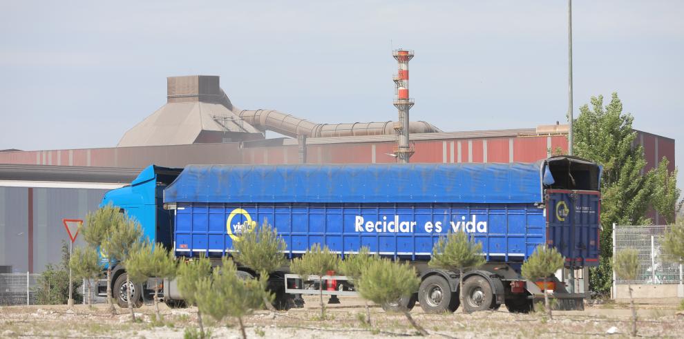 Lambán y Pérez Anadón se reúnen con la Entidad Urbanística de Conservación del PTR