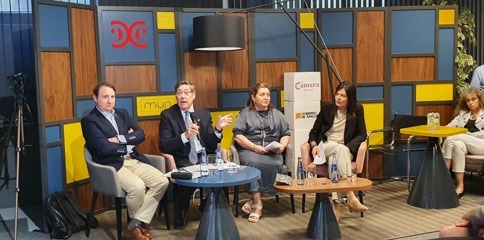 Aliaga asiste al Foro "Energía para la Movilidad"