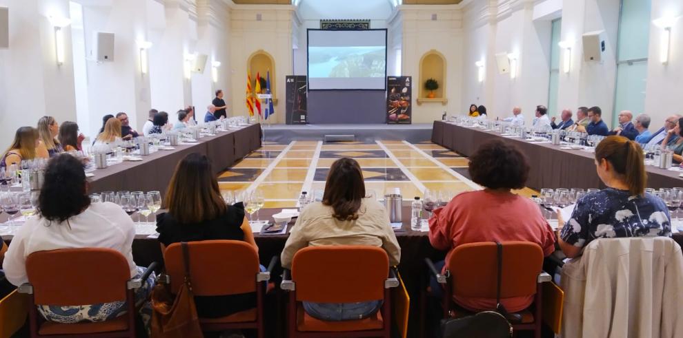 En la formación han participado más de cuarenta trabajadores que han recibido información sobre las DO aragonesas