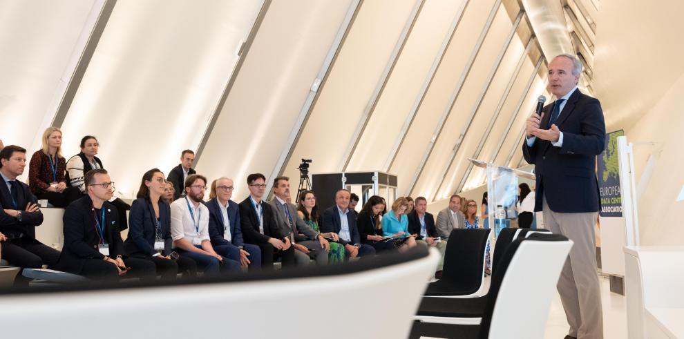 El presidente del Gobierno de Aragón ha participado en la jornada organizada por Amazon Web Services en Zaragoza, en la que se ha abordado el impulso de los centros de datos en el contexto de la transición ecológica.