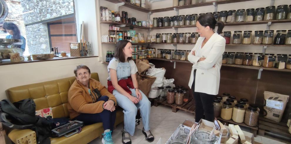 Susín ha visitado hoy el centro El Remós y ha conocido el día a día laboral de algunos residentes