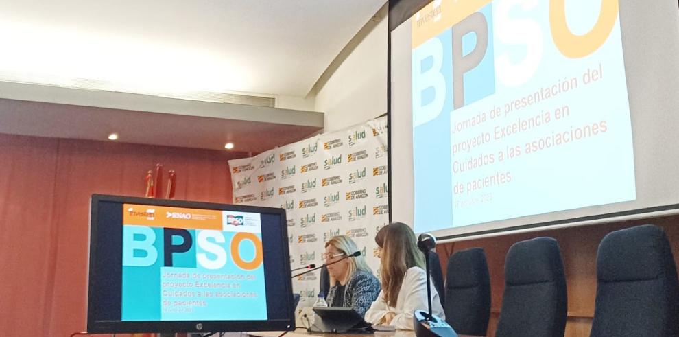 La directora general de Humanización y Cuidados, Estíbaliz Tolosa, en su intervención en el Hospital Clínico