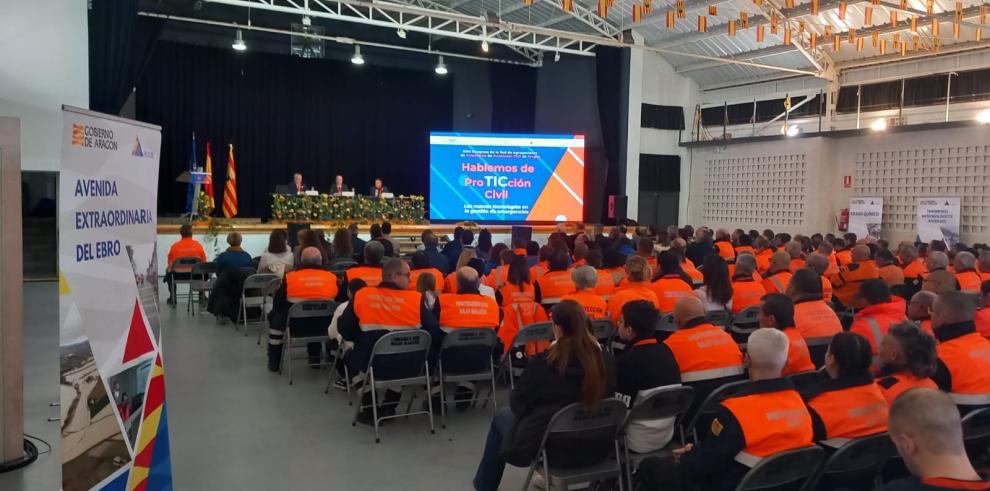 Protección Civil reconoce la labor de los voluntarios en el Congreso "Hablemos de ProTICción Civil"