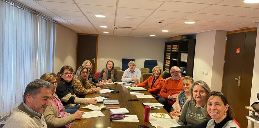 Reunión de la directora general de Cuidados y Humanización con el equipo directivo del sector sanitario de Teruel