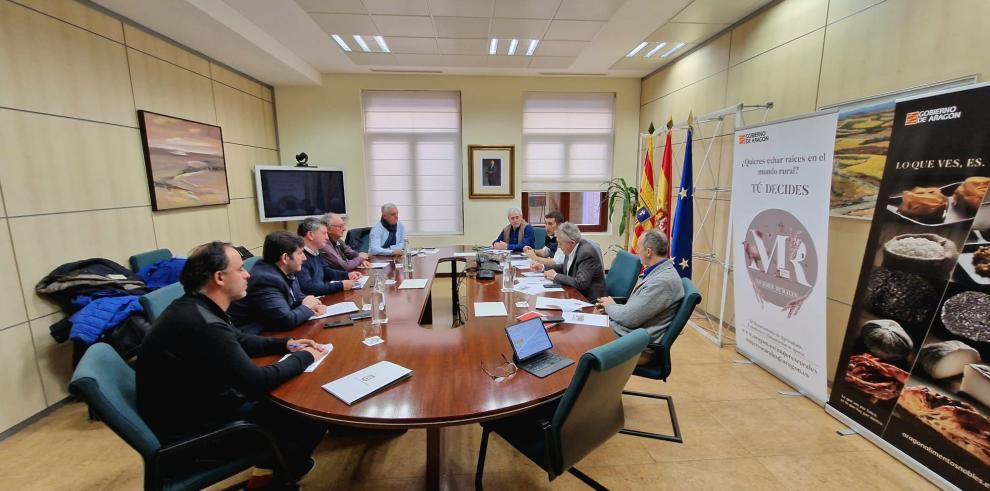 El Gobierno de Aragón y la Federación Aragonesa de Caza se comprometen a seguir promoviendo la caza social, gran apoyo para agricultores y ganaderos