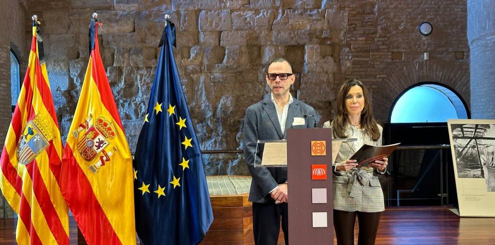 El director general de Cultura, Pedro Olloqui, y la presidenta de las Cortes de Aragón, Marta Fernández, han presentado hoy el proyecto expositivo 'Goya. Del museo al palacio'.