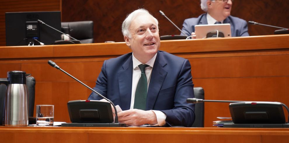 Octavio López durante la comparecencia en la Comisión de Fomento de las Cortes de Aragón.