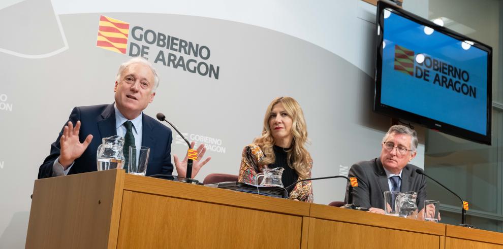 Mar Vaquero, Octavio López y Manuel Blasco informan sobre los asuntos aprobados en el Consejo de Gobierno