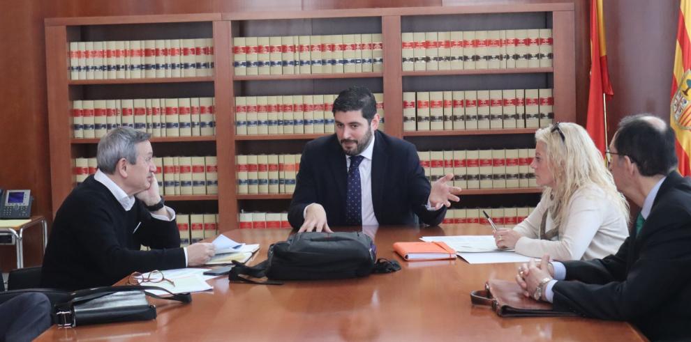 Alejandro Nolasco y Esmeralda Pastor, en la reunión con J2