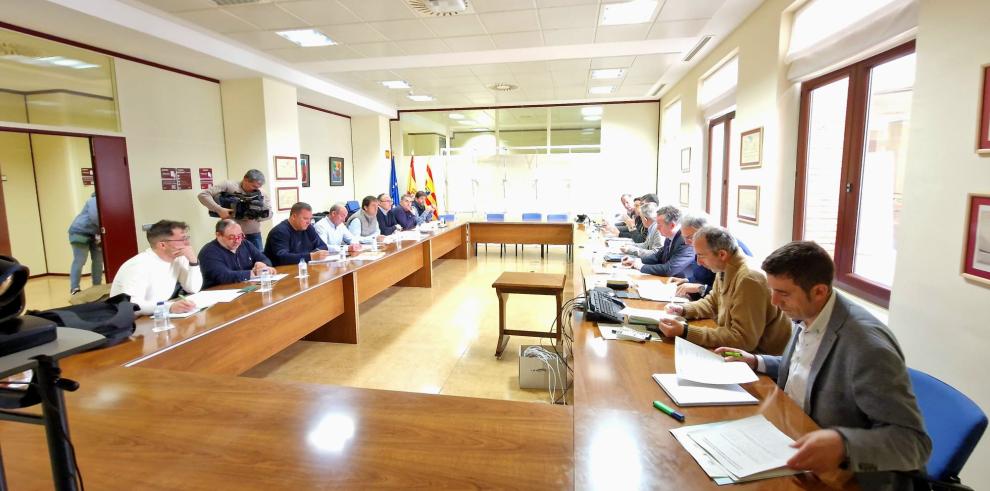Organizaciones agrarias , cooperativas, regantes, industrias agroalimentarias y plataformas han iniciado las mesas de trabajo con el departamento de Agricultura, Ganadería y Alimentación