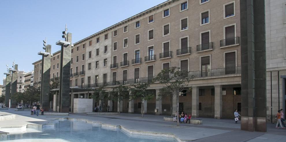 Sede de la Consejería de Bienestar Social y Familia, en la Plaza del Pilar