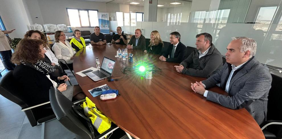 La vicepresidenta del Gobierno de Aragón ha visitado la empresa AMD