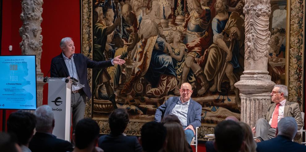 Azcon asiste a la presentación del libro 'Exodo y poder'