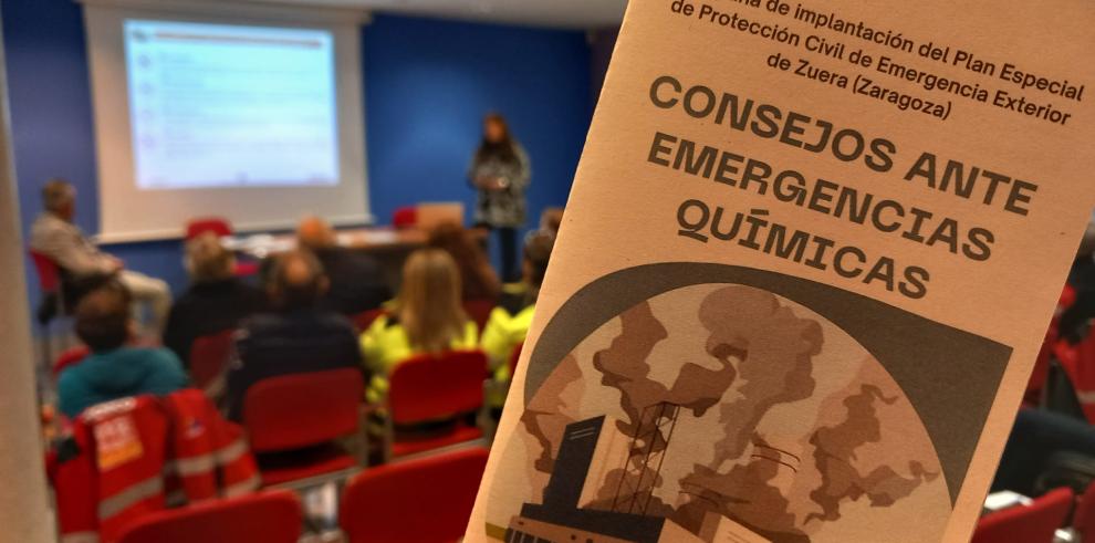 Campaña informativa en Zuera para actuar en caso de emergencia química.