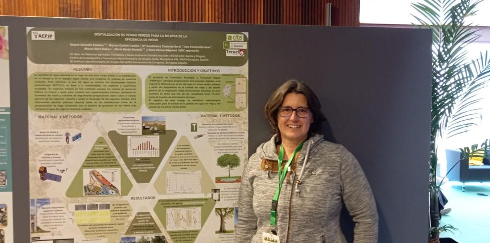 Raquel Salvador, investigadora del CITA en el Congreso de Parques y Jardines de Pamplona