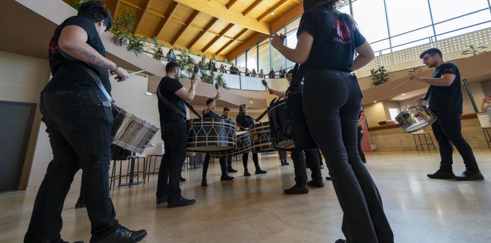 La banda de Tambores y Bombos "El Torico" ha participado en la Semana de la Pyme