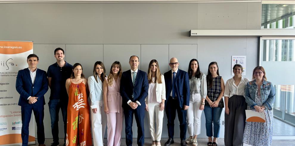 El consejero de Sanidad, José Luis Bancalero Flores, con los participantes