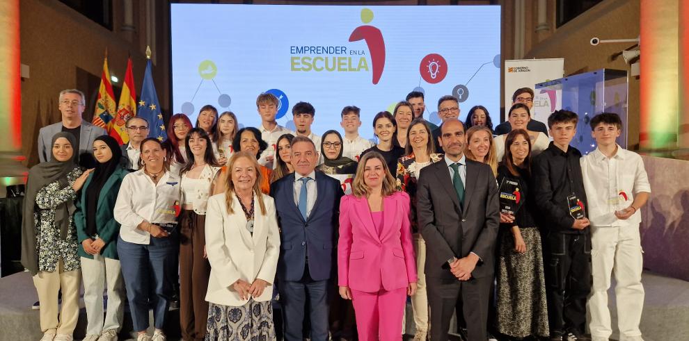 La gala de entrega de los Premios Emprender en la Escuela se ha celebrado en la Sala de la Corona.