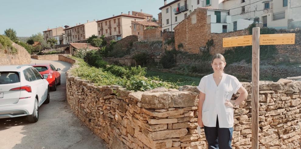 La estudiante de Enfermería Alba Achón realiza prácticas extracurriculares en el centro de salud de Cantavieja