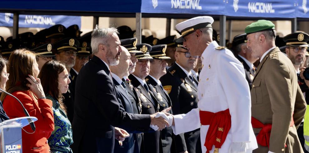 POLICÍA NACIONAL FESTIVIDAD. El presidente de Aragón, Jorge Azcón asiste Festividad de los Ángeles Custodios, patrón del Cuerpo Nacional de Policía en la Plaza del Pilar de Zaragoza.