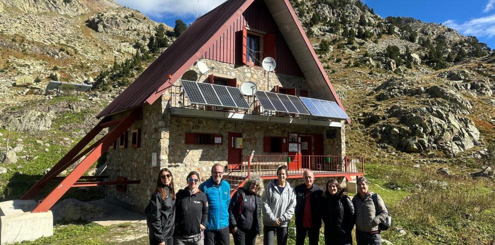 La directora general de Deporte, Cristina García, ha visitado este lunes el refugio.