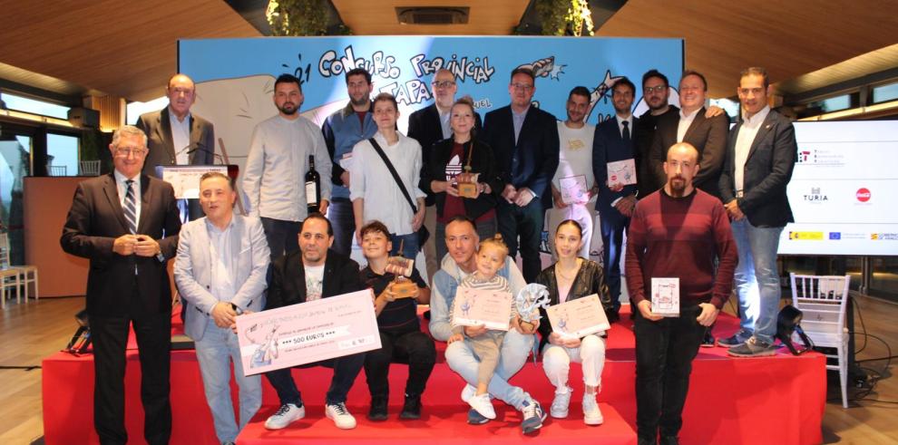 Blasco, en la foto de familia tras la entrega de los premios.