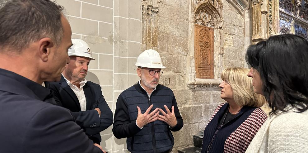 Visita de la consejera a la Basílica de Santa María de los Corporales de Daroca.