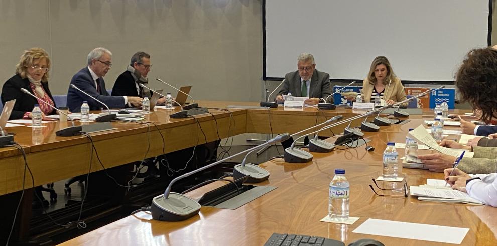 Imagen de la reunión de la Comisión Mixta Anual 4x4 entre Gobierno de Aragón y UNIZAR