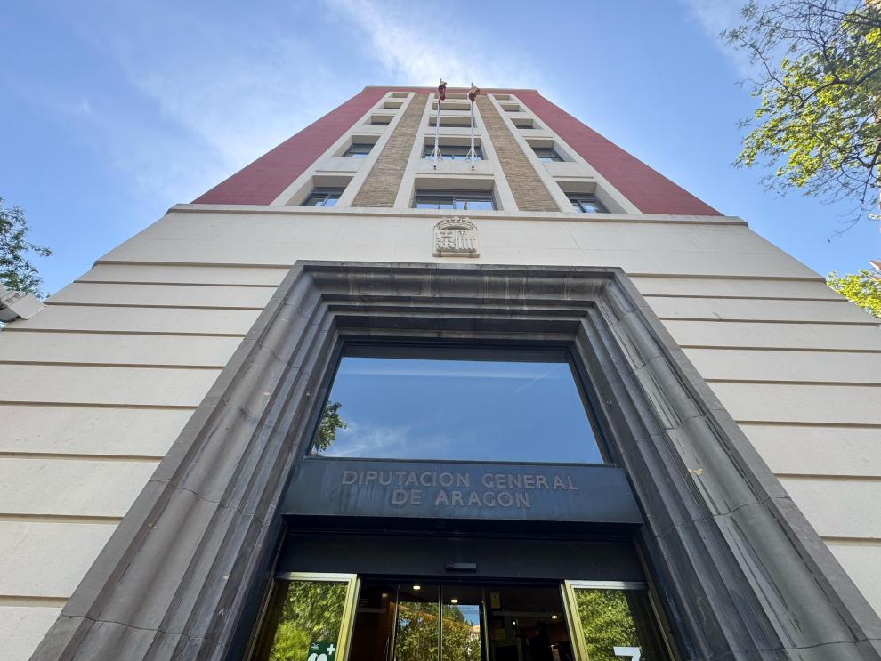 Imagen del edificio que es sede del Departamento de Hacienda del Gobierno de Aragón.