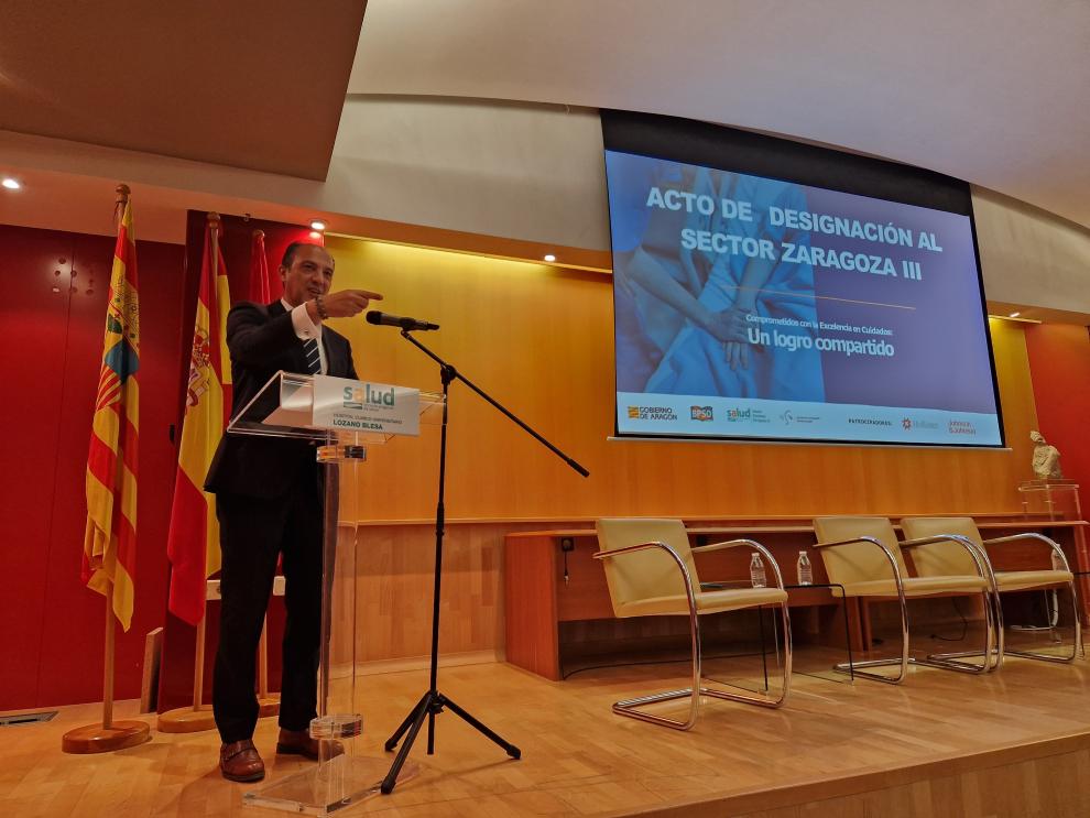 El consejero de Sandiad, José Luis Bancalero Flores, ha participado esta mañana en el acto de designación del Sector Zaragoza III como centro comprometido co n la excelencia en cuidados
