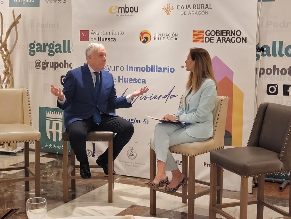 Octavio López durante la entrevista en el II Desayuno Inmobiliario organizado por el Diario del Alto Aragón.