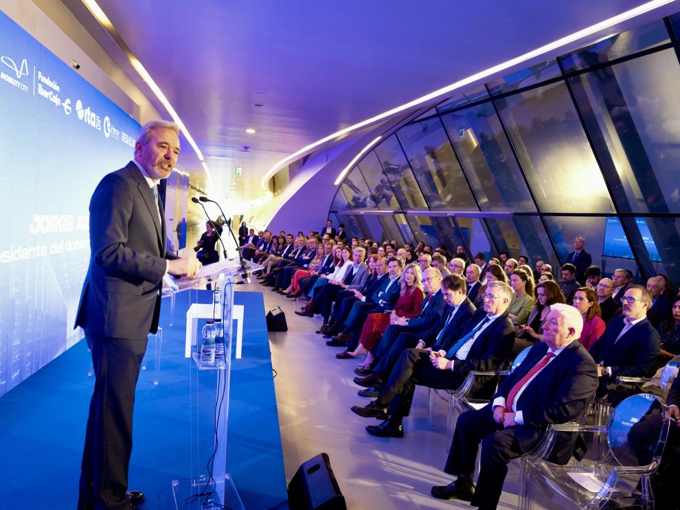 Imagen del artículo Azcón reclama un incremento en la inversión de la red eléctrica