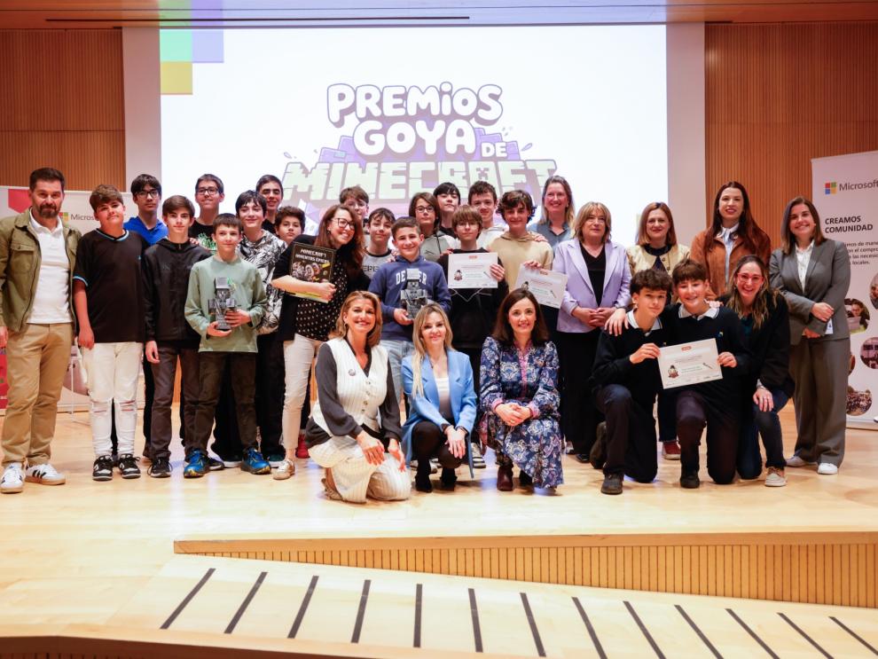 Foto de familia con los galardonados el pasado viernes.