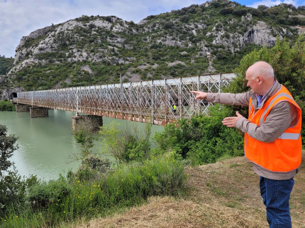 Miguel Ángel Arminio ha anunciado un segundo puente sobre el embalse que permitirá salvar el actual de 1912.