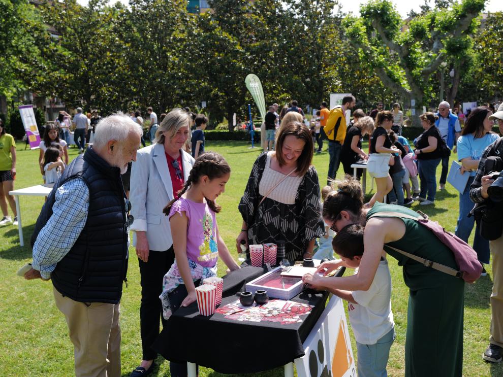 Este domingo los Jardines del Pignatelli han recibido a más de 2.000 familias en el Día de las Familias