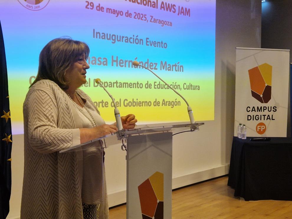 La consejera de Educación ha inaugurado la competición nacional, en la que han participado 150 alumnos de FP.