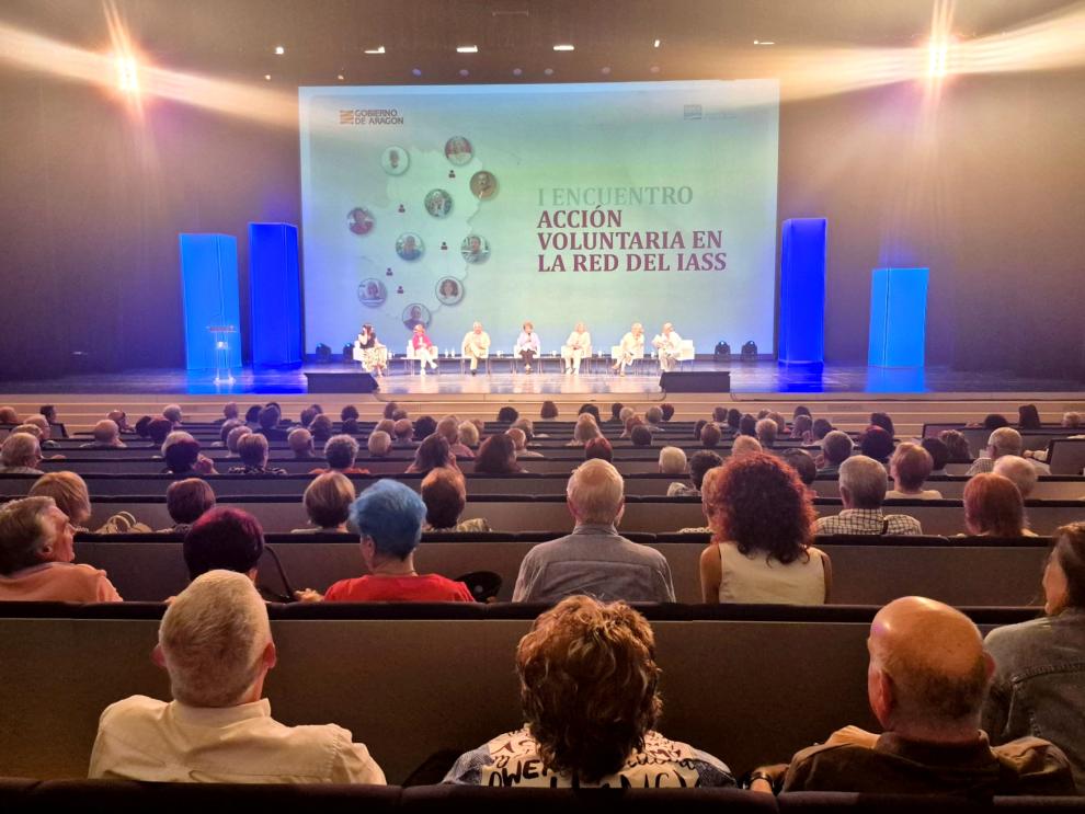 Voluntarios de las tres provincias se han dado cita en el I Encuentro de Acción Voluntaria de la red de hogares del IASS