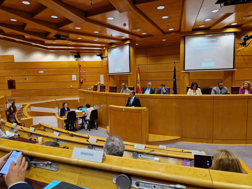 El consejero de Sanidad ha comparecido hoy en el Senado