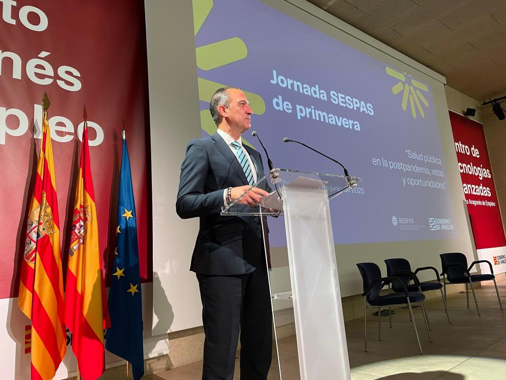 El consejero de Sanidad ha inaugurado la jornada de primavera de la Sociedad Española de Salud Pública y Administración Sanitaria.