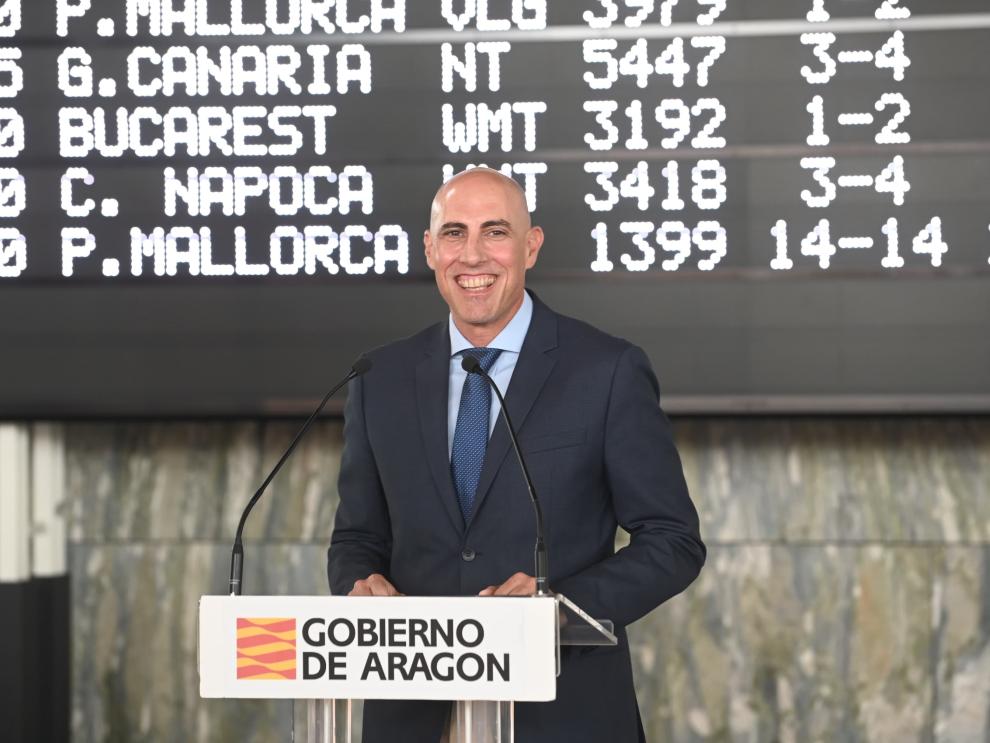 David Sánchez Fraile, director general de Transportes, ha anunciado la duplicación de frecuencias entre el Aeropuerto de Zaragoza y los de Tenerife Norte y Gran Canaria.