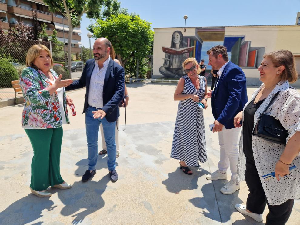 La consejera ha visitado hoy el IES Hermanos Argensola de Barbastro.