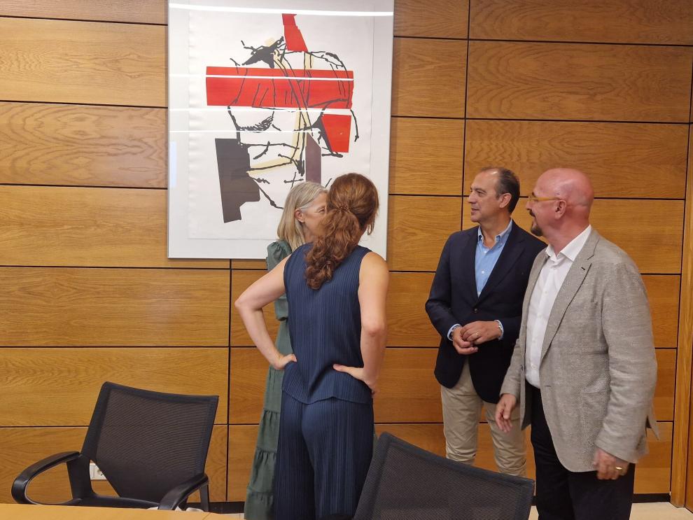El consejero de Sanidad de Aragón, con la ministra y otros consejeros, momentos antes de celebrarse el Consejo Interterritorial del Sistema Nacional de Salud