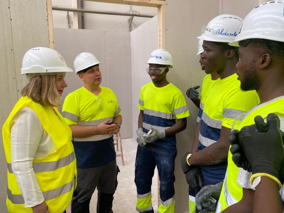 Pérez Forniés visitando este mediodía el programa "Escuela de Nueva Oportunidad" en la Fundación laboral de la Construcción