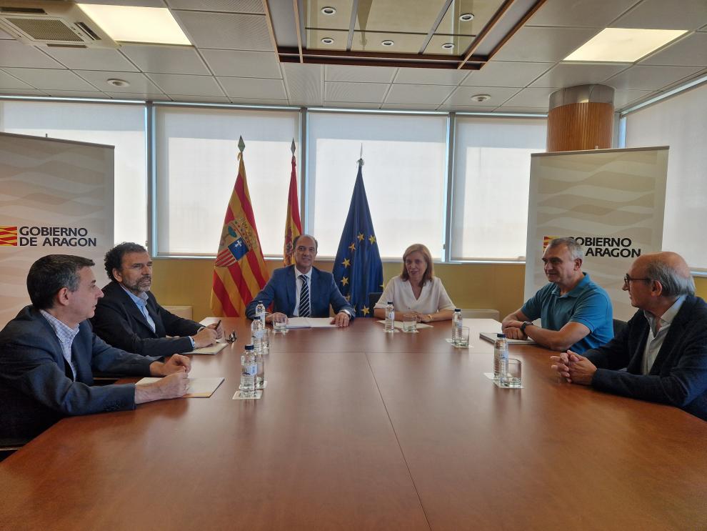 Imagen del artículo Departamento de Sanidad y Asociación de Alimentos y Bebidas de Aragón subrayan la importancia de la excelencia en la seguridad alimentaria