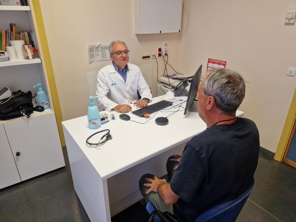 Comienza a implantarse en el SALUD el proyecto de IA de transcripción sanitario-paciente.